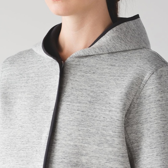 Lululemon City Bound Wrap * REVERSIBLE! NWOT - Picture 3 of 10